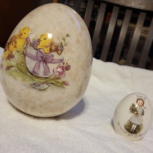 Eggs, One Large and one small ceramic